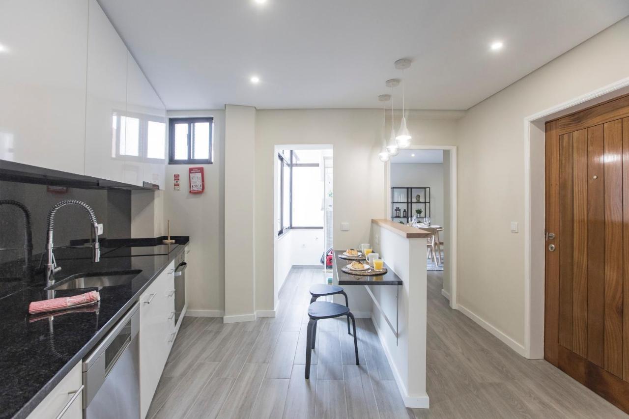 2Br Flat W/ Ac & Great Views By Lovelystay 빌라노바데가이아 외부 사진