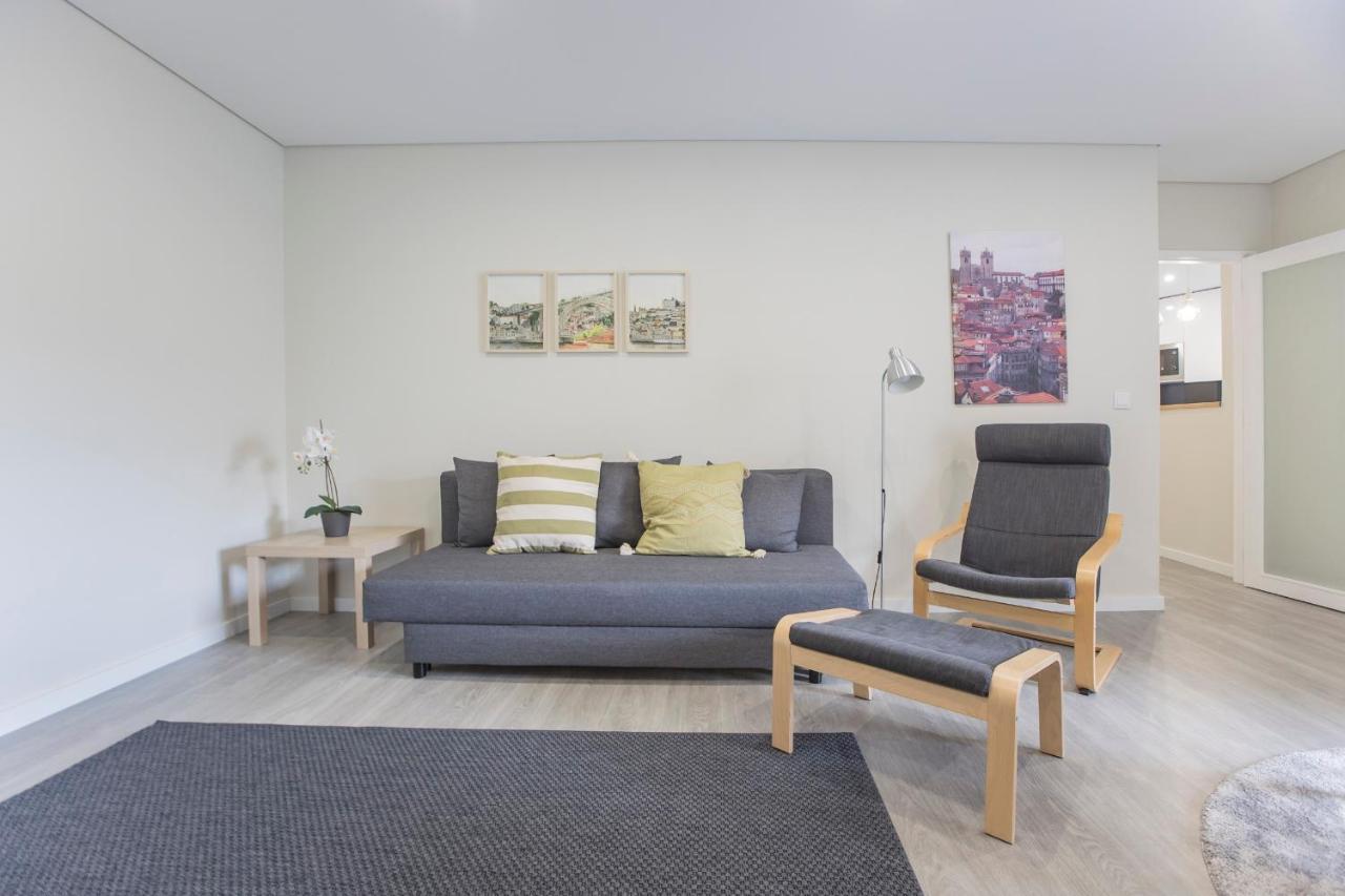 2Br Flat W/ Ac & Great Views By Lovelystay 빌라노바데가이아 외부 사진